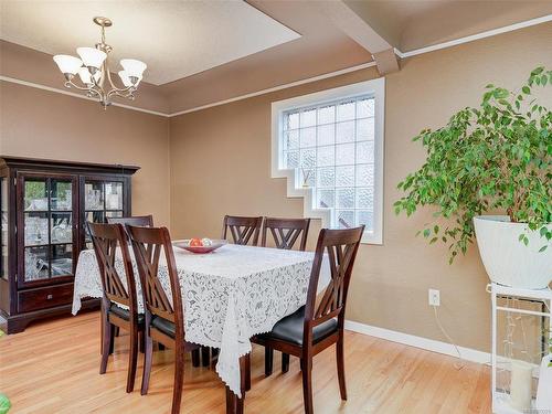 1-170 Gorge Rd West, Saanich, BC - Indoor Photo Showing Dining Room