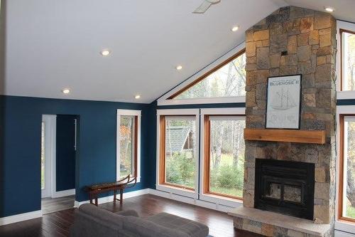 625 Dog Lake Road, Thunder Bay, ON - Indoor With Fireplace