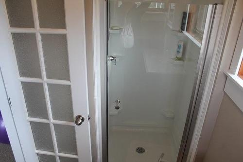 625 Dog Lake Road, Thunder Bay, ON - Indoor Photo Showing Bathroom