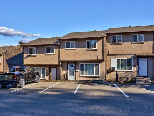 71-1605 Summit Drive, Kamloops, BC - Outdoor With Facade