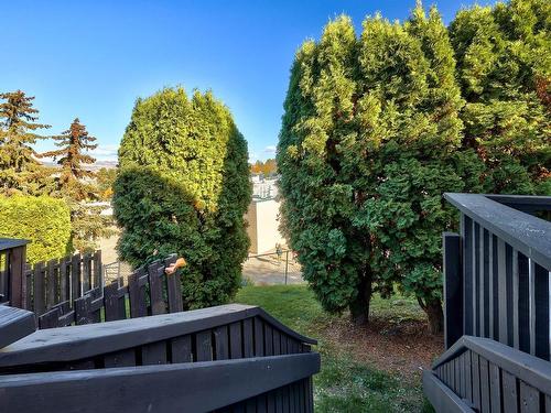 71-1605 Summit Drive, Kamloops, BC - Outdoor