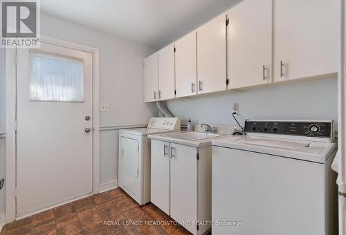 5344 Durie Road, Mississauga, ON - Indoor Photo Showing Laundry Room