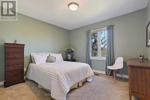 5344 Durie Road, Mississauga, ON - Indoor Photo Showing Bedroom