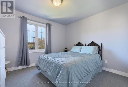 5344 Durie Road, Mississauga, ON - Indoor Photo Showing Bedroom