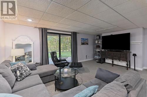 5344 Durie Road, Mississauga, ON - Indoor Photo Showing Living Room