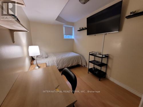 23 Hackett Avenue, Toronto, ON - Indoor Photo Showing Bedroom