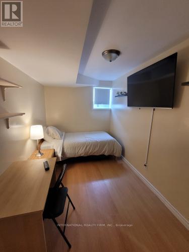 23 Hackett Avenue, Toronto, ON - Indoor Photo Showing Bedroom