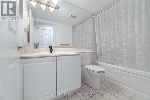 717 - 3880 Duke Of York Boulevard, Mississauga, ON - Indoor Photo Showing Bathroom