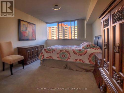 704 - 1240 Marlborough Court, Oakville, ON - Indoor Photo Showing Bedroom