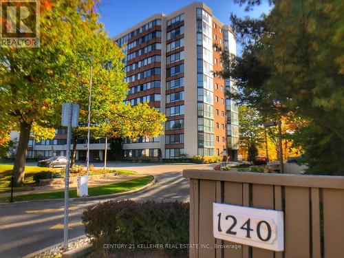 704 - 1240 Marlborough Court, Oakville, ON - Outdoor With Facade