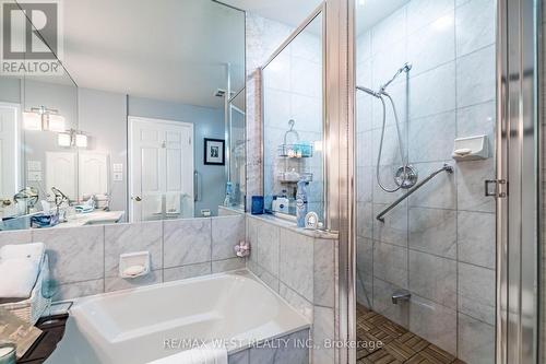 2301 - 24 Hanover Road, Brampton, ON - Indoor Photo Showing Bathroom