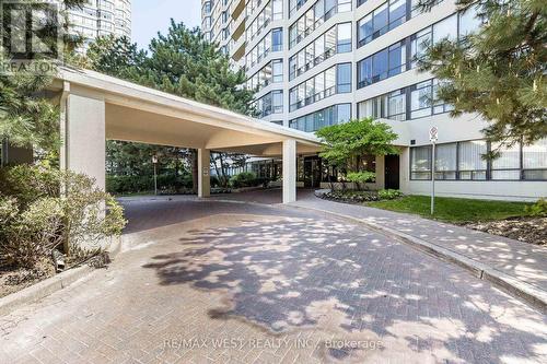 2301 - 24 Hanover Road, Brampton, ON - Outdoor