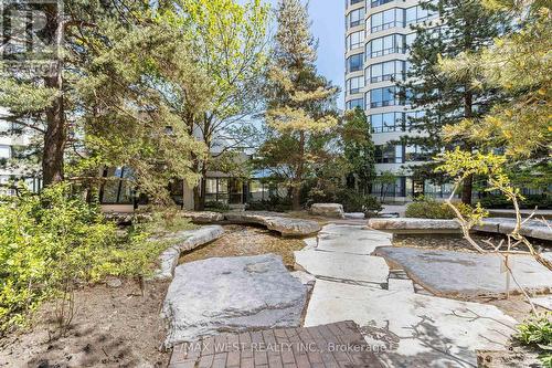 2301 - 24 Hanover Road, Brampton, ON - Outdoor