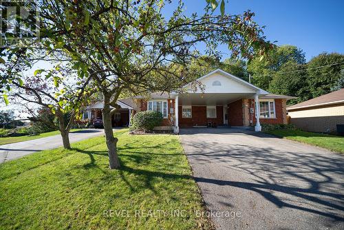 21 Galileo Boulevard, Brantford, ON - Outdoor With Facade