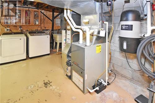 209 Charlebois St, Azilda, ON - Indoor Photo Showing Laundry Room