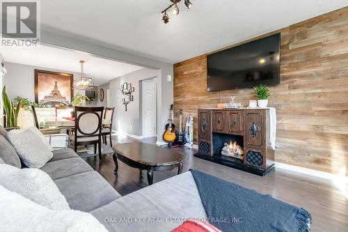 87 Elgin Street, London, ON - Indoor Photo Showing Living Room With Fireplace