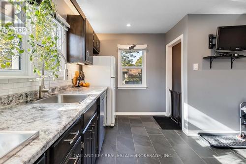 87 Elgin Street, London, ON - Indoor Photo Showing Kitchen