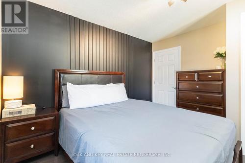 87 Elgin Street, London, ON - Indoor Photo Showing Bedroom