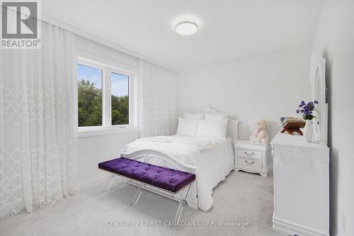 207 Union Avenue, Middlesex Centre (Komoka), ON - Indoor Photo Showing Bedroom