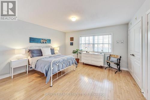 113 Winners Circle, Toronto, ON - Indoor Photo Showing Bedroom