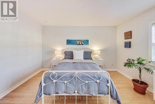 113 Winners Circle, Toronto, ON - Indoor Photo Showing Bedroom