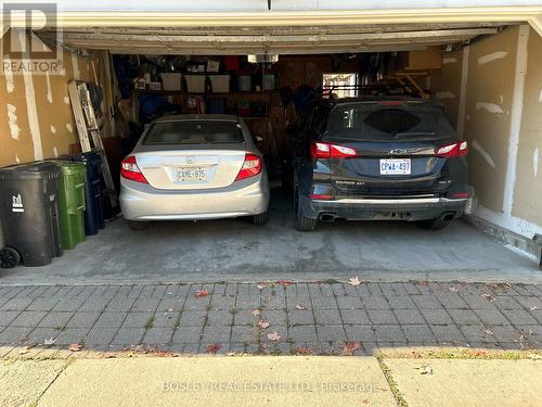 113 Winners Circle, Toronto, ON - Indoor Photo Showing Garage