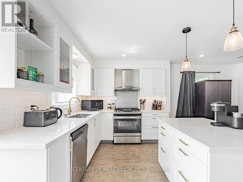 23 Kipling Crescent, Ajax, ON - Indoor Photo Showing Kitchen With Upgraded Kitchen