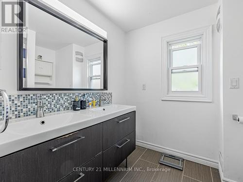 23 Kipling Crescent, Ajax, ON - Indoor Photo Showing Bathroom