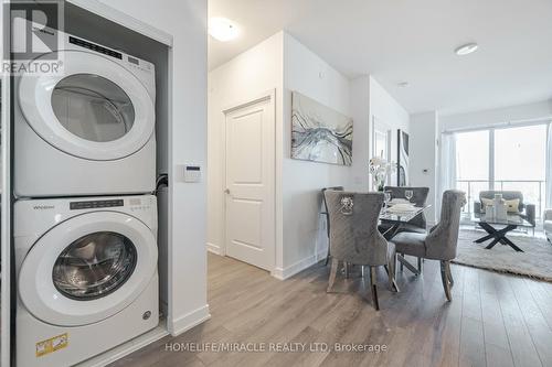 722 - 100 Eagle Rock Way, Vaughan, ON - Indoor Photo Showing Laundry Room