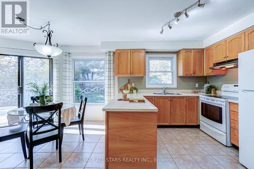 1 - 1 Adams Court, Uxbridge, ON - Indoor Photo Showing Kitchen With Double Sink