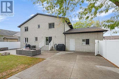 2850 Mangin Crescent, Windsor, ON - Outdoor With Exterior