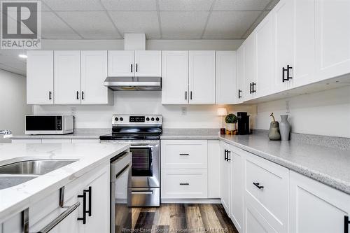 21-23 Talbot Street East Unit# Upper, Leamington, ON - Indoor Photo Showing Kitchen With Double Sink