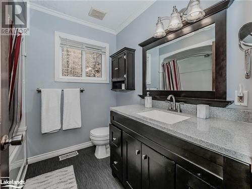 1851 Cedar Lane, Bracebridge, ON - Indoor Photo Showing Bathroom