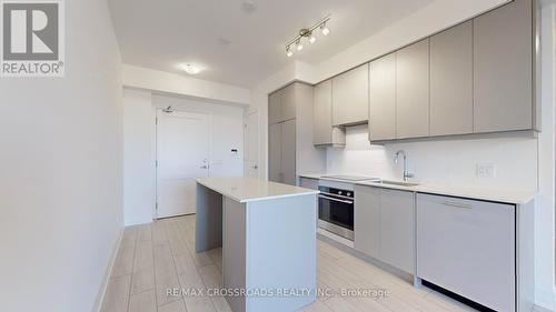 1902 - 30 Elm Drive, Mississauga, ON - Indoor Photo Showing Kitchen