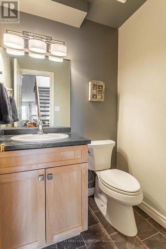 20 - 40 Ontario Street S, Lambton Shores (Grand Bend), ON - Indoor Photo Showing Bathroom