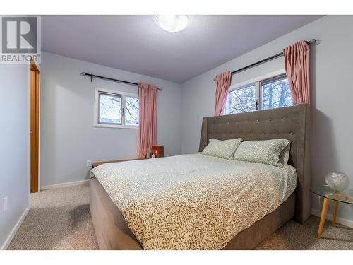 7455 S Kelly Road, Prince George, BC - Indoor Photo Showing Bedroom