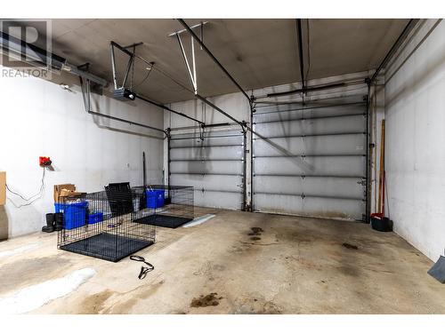 7455 S Kelly Road, Prince George, BC - Indoor Photo Showing Garage