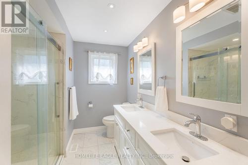 215 Valley View Drive, Innisfil, ON - Indoor Photo Showing Bathroom