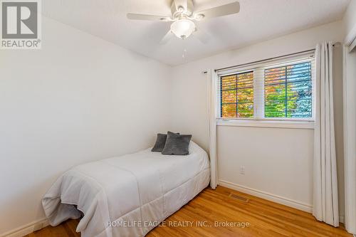 215 Valley View Drive, Innisfil, ON - Indoor Photo Showing Bedroom