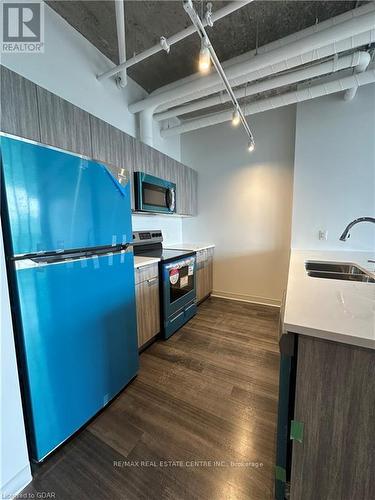 415 - 120 Huron Street, Guelph, ON - Indoor Photo Showing Kitchen With Double Sink