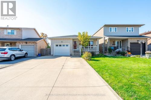 21 Darrow Drive, Hamilton, ON - Outdoor With Facade