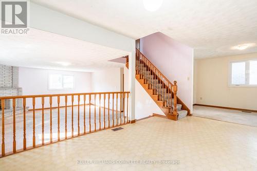 21 Darrow Drive, Hamilton, ON - Indoor Photo Showing Other Room