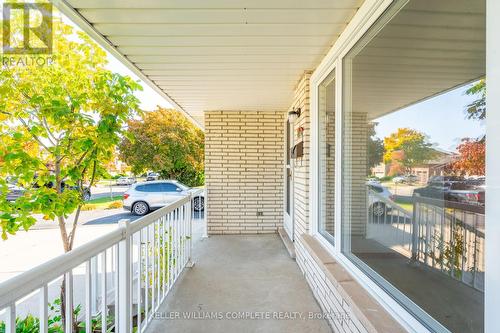 21 Darrow Drive, Hamilton, ON - Outdoor With Exterior