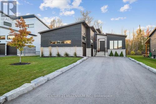 102 Goldie Court, Blue Mountains, ON - Outdoor With Facade