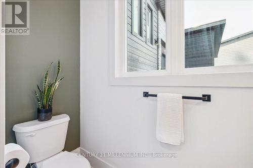 102 Goldie Court, Blue Mountains, ON - Indoor Photo Showing Bathroom