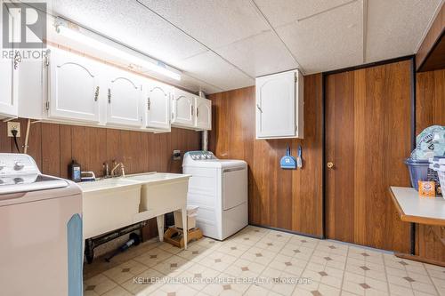 52 Greenmeadow Court, St. Catharines, ON - Indoor Photo Showing Laundry Room