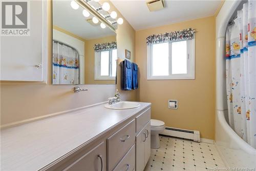 134 Torwood Court, Riverview, NB - Indoor Photo Showing Bathroom