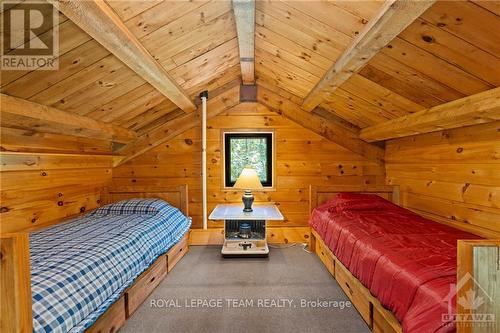 9687 Mississippi River, North Frontenac (Frontenac North), ON - Indoor Photo Showing Bedroom