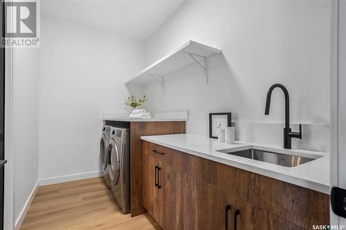 127 Asokan Street, Saskatoon, SK - Indoor Photo Showing Laundry Room