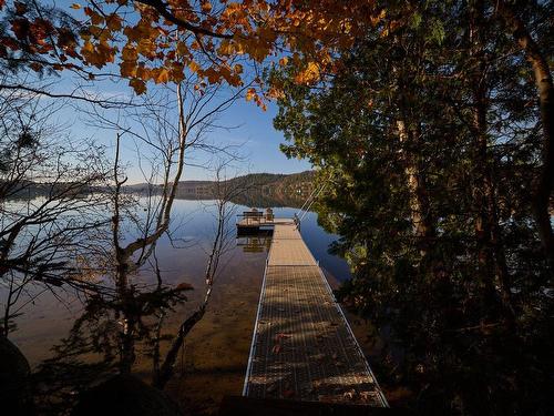 Vue sur l'eau - 234 Ch. Du Lac-Sylvère, Saint-Donat, QC - Outdoor With View